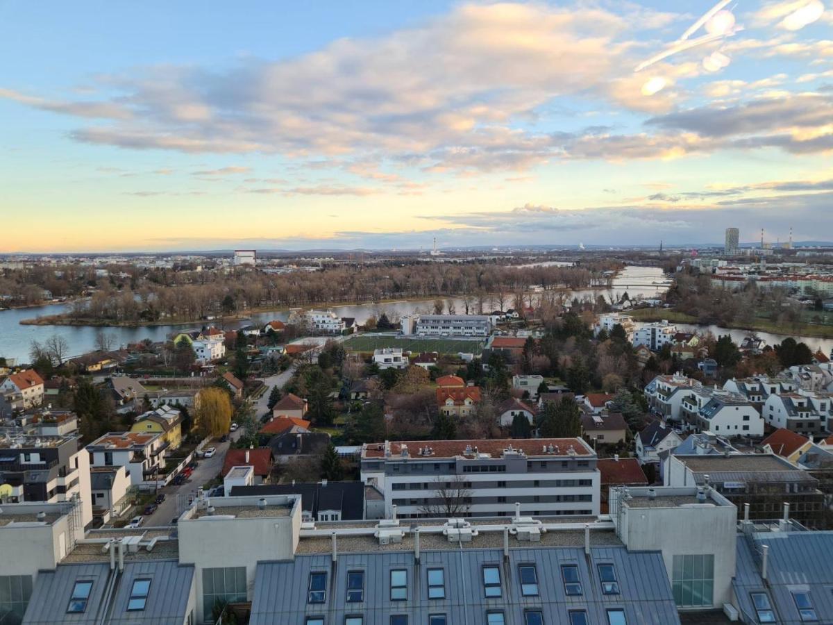 Flat Uno City Wien Exteriör bild
